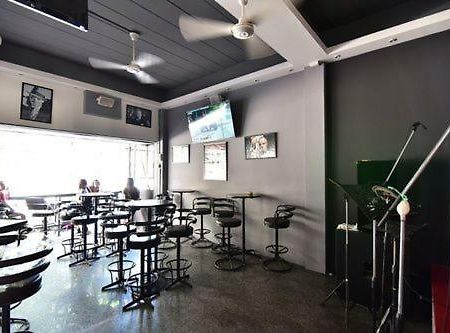 Escobar Guesthouse ジョムティエンビーチ エクステリア 写真