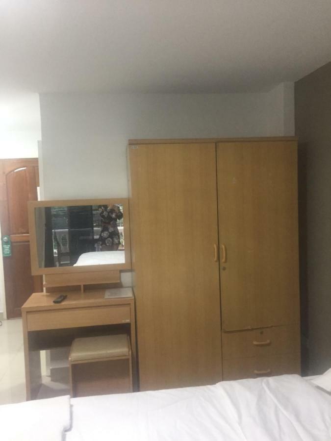 Escobar Guesthouse ジョムティエンビーチ エクステリア 写真